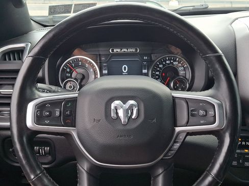 Used 2019 RAM 1500 Big Horn AWD/4WD image 18