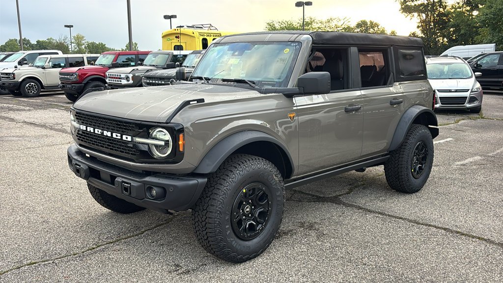 New 2026 Ford Bronco Badlands AWD/4WD image 2