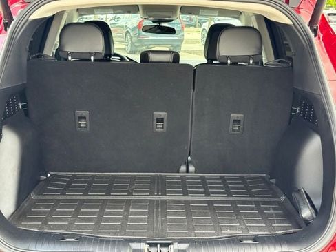 Used 2022 Ford Escape SEL w/ Technology Package FWD image 32