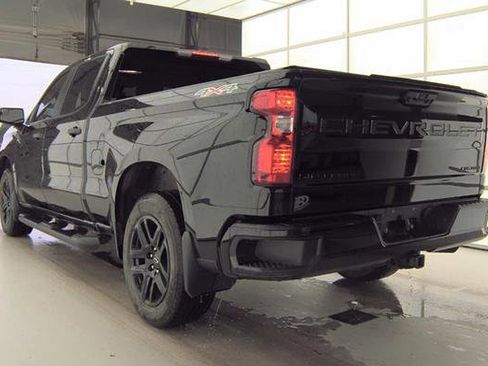 Used 2024 Chevrolet Silverado 1500 Custom w/ Rally Edition AWD/4WD image 4