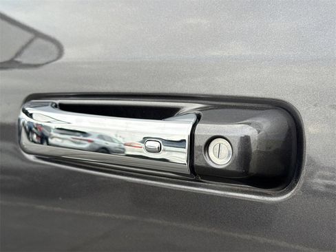 Used 2014 RAM 1500 Limited image 12