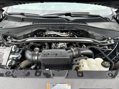 Used 2023 Lincoln Aviator AWD w/ Premium Package image 27