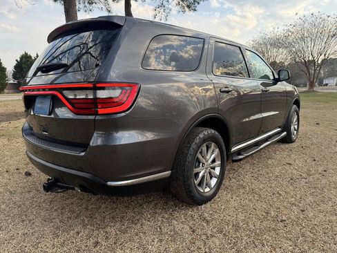 Used 2017 Dodge Durango SXT w/ 3rd Row Seating Group image 8