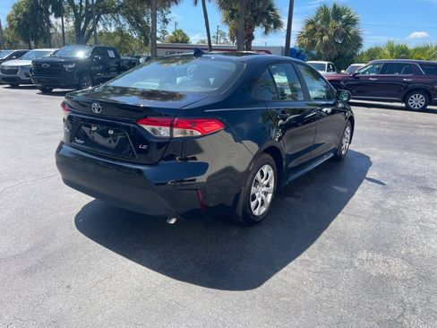 Used 2026 Toyota Corolla LE FWD image 5