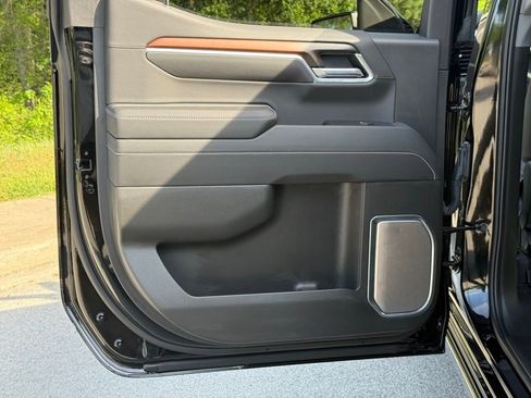 Used 2025 GMC Sierra 1500 Denali w/ Denali Reserve Package AWD/4WD image 23