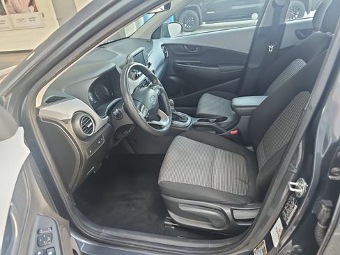 Used 2020 Hyundai Kona SE FWD image 6