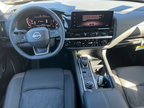 New 2026 Nissan Pathfinder Platinum w/ Cargo Package AWD/4WD image 12
