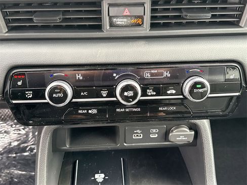 New 2025 Honda Pilot EX-L image 16