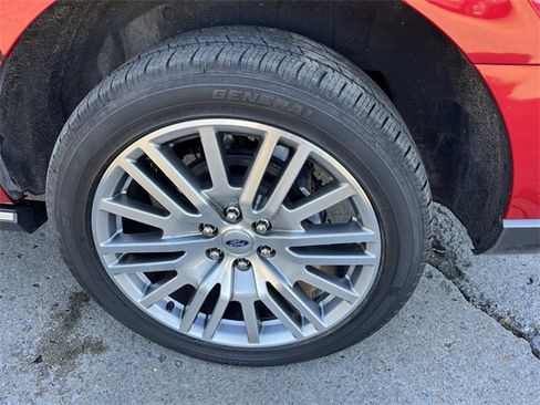 Used 2022 Ford Expedition Max Limited image 11