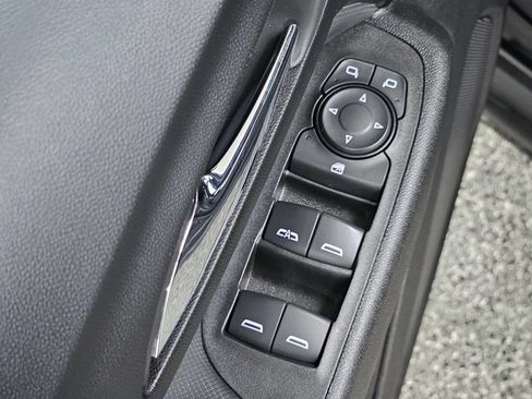 Used 2023 Chevrolet Equinox RS FWD image 29