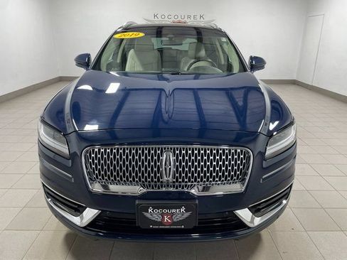 Used 2019 Lincoln Nautilus Reserve AWD/4WD image 2