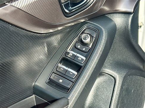 Used 2020 Subaru Impreza 2.0i Limited w/ Popular Package #1 image 17