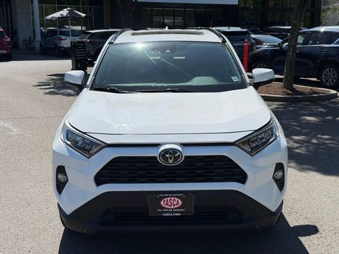 Used 2019 Toyota RAV4 XLE w/ Convenience Package AWD/4WD image 2