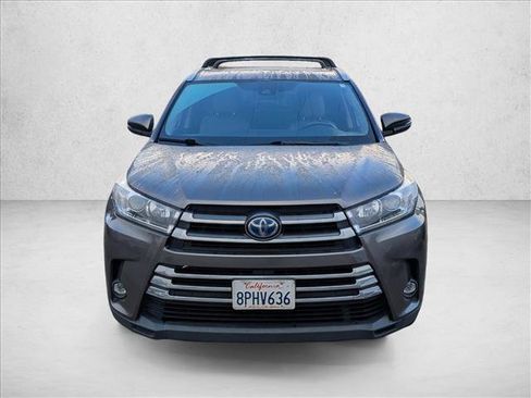 Used 2019 Toyota Highlander Limited image 2