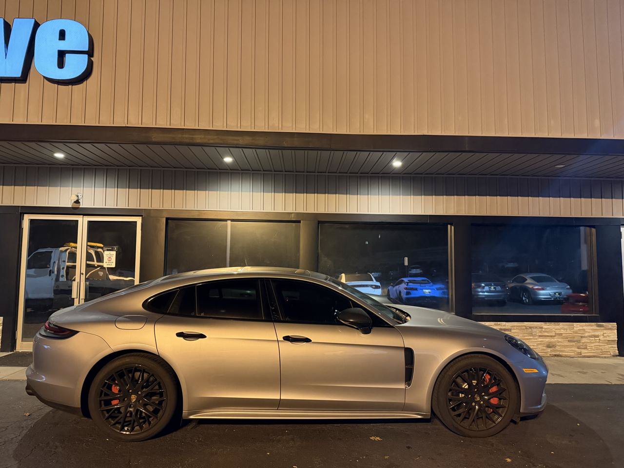 Used 2018 Porsche Panamera Turbo AWD/4WD image 22
