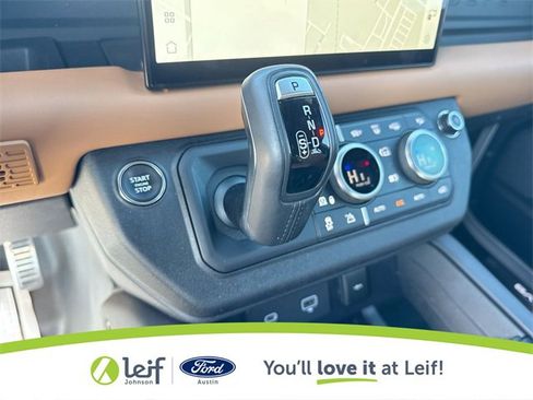 Used 2023 Land Rover Defender 110 V8 image 26