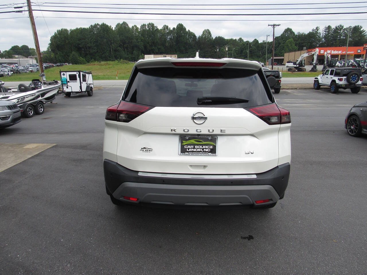 Used 2021 Nissan Rogue SV FWD image 5