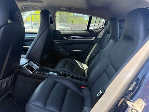 Used 2016 Porsche Panamera S RWD image 9
