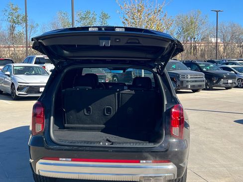 Used 2023 Hyundai Palisade Calligraphy image 15