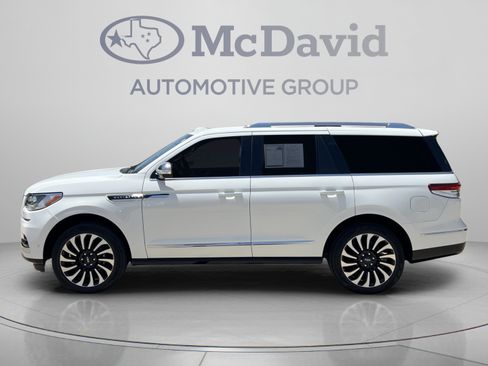 Used 2023 Lincoln Navigator Black Label AWD/4WD image 4