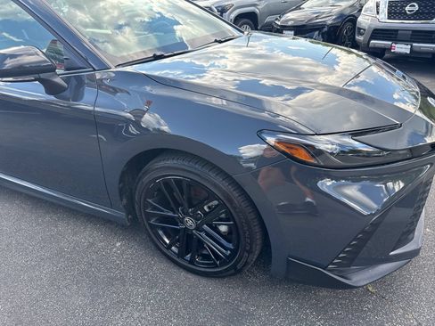 Used 2026 Toyota Camry SE FWD image 29