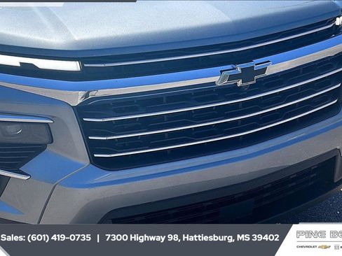 New 2026 Chevrolet Traverse LT w/ Sun and Wheel Package FWD image 22