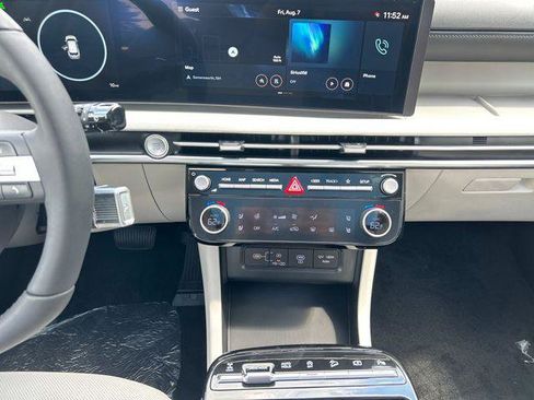 New 2026 Hyundai Tucson Limited AWD/4WD image 18