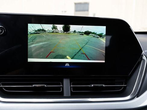 New 2025 Chevrolet Trax LT w/ Driver Confidence Package image 31