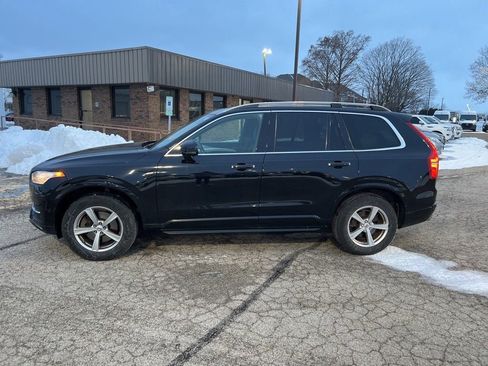 Used 2016 Volvo XC90 T5 Momentum image 2