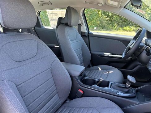 New 2025 Kia K4 EX image 26