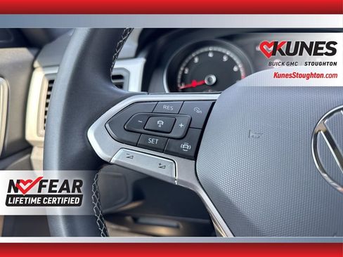 Used 2021 Volkswagen Atlas Cross Sport SE w/ Panoramic Sunroof Package image 27