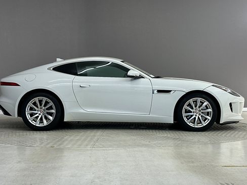 Used 2017 Jaguar F-TYPE Coupe RWD image 8