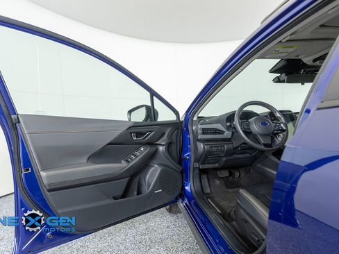 Used 2024 Subaru Crosstrek 2.5i Limited AWD/4WD image 10