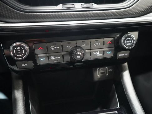 Used 2022 Jeep Compass Trailhawk w/ Trailhawk Elite Group AWD/4WD image 33