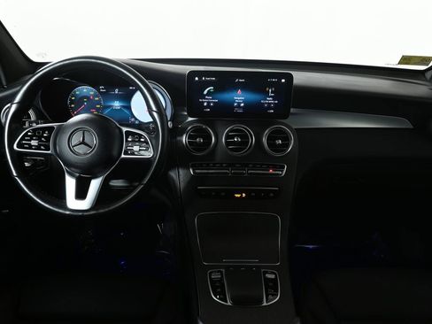 Used 2022 Mercedes-Benz GLC 300 4MATIC image 17