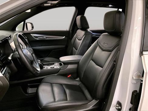 Used 2023 Cadillac XT6 Luxury AWD/4WD image 24
