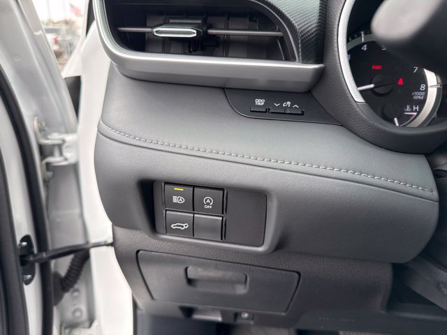 Used 2024 Toyota Highlander XSE AWD/4WD image 27