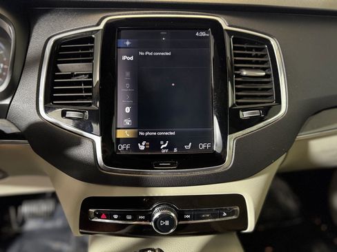 Used 2018 Volvo XC90 T6 Momentum w/ Convenience Package image 20