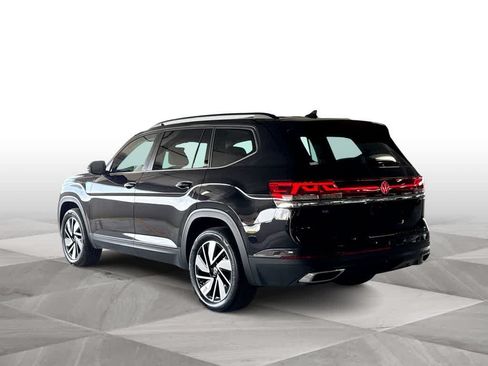 Used 2026 Volkswagen Atlas SE FWD image 6
