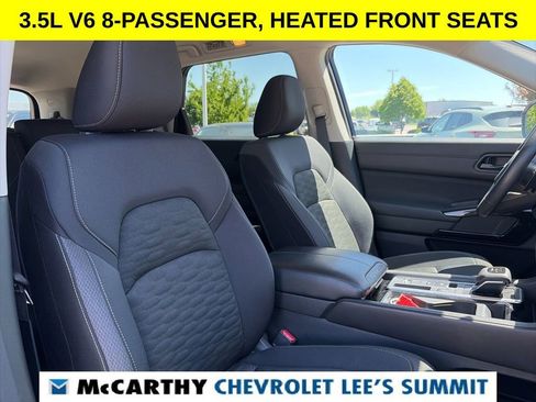 Used 2025 Nissan Pathfinder SV FWD image 31