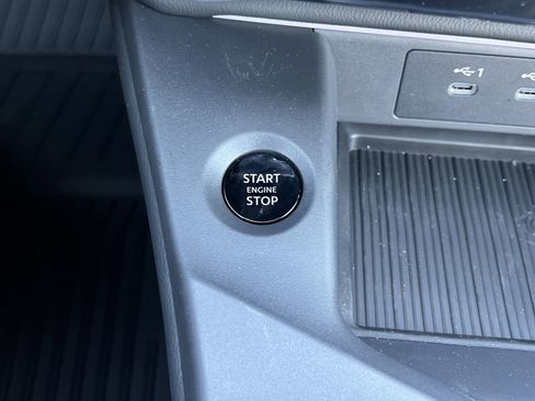 New 2026 Nissan Sentra SR FWD image 6