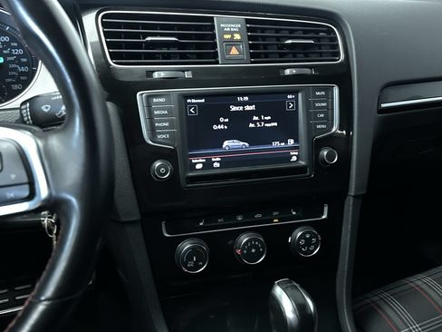 Used 2017 Volkswagen GTI Sport FWD image 18