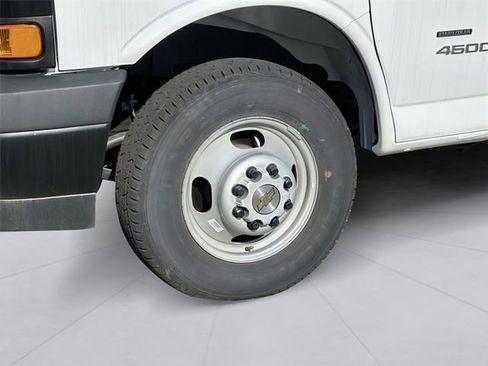 New 2023 Chevrolet Express 4500 w/ Power Convenience Package RWD image 10