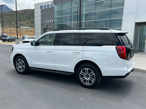 Used 2025 Ford Expedition Active AWD/4WD image 11