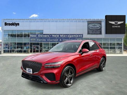 Used 2025 Genesis GV70 3.5T Sport w/ Sport Advanced Package AWD/4WD image 8