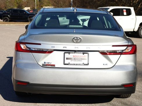 Used 2025 Toyota Camry LE image 18