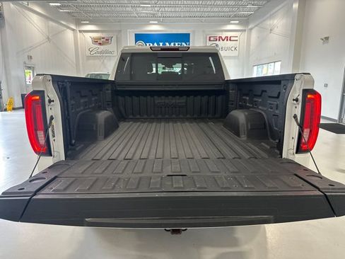 Used 2025 GMC Sierra 1500 AT4 w/ AT4 Premium Package AWD/4WD image 25