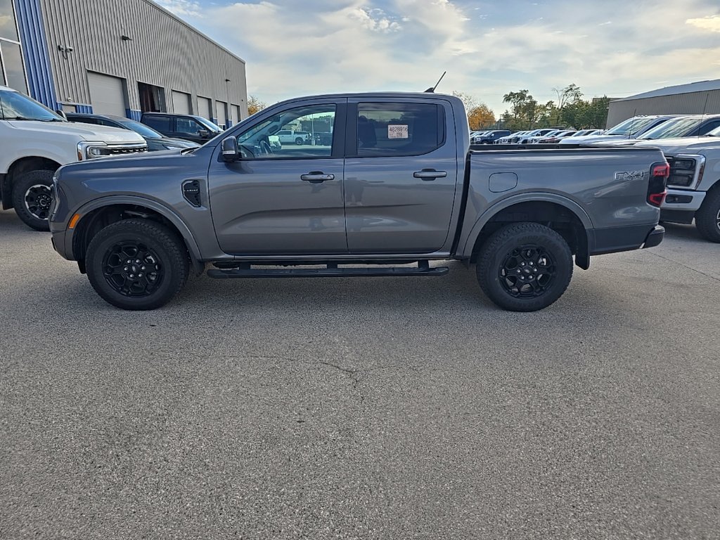 Used 2025 Ford Ranger Lariat w/ FX4 Off-Road Package AWD/4WD image 3