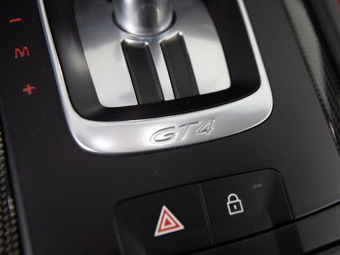 Certified 2023 Porsche 718 Cayman GT4 RWD image 32