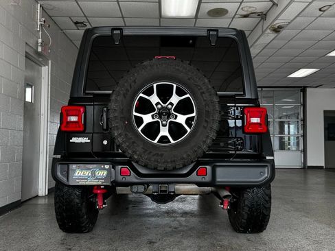 Used 2019 Jeep Wrangler Unlimited Rubicon AWD/4WD image 5